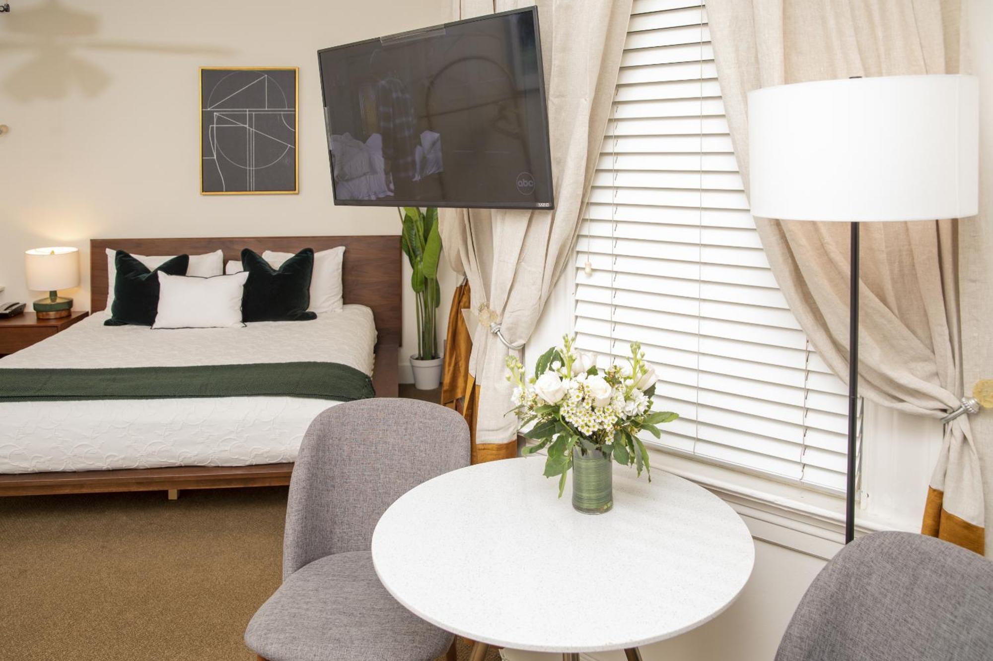 Superior King Room