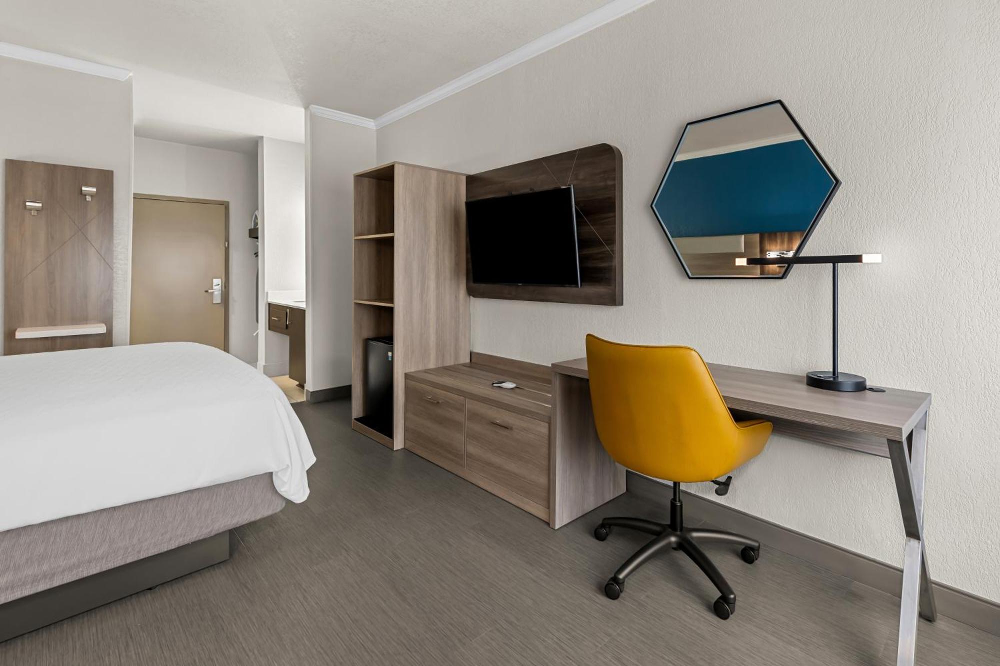 Standard Room,1622880772:JPEG