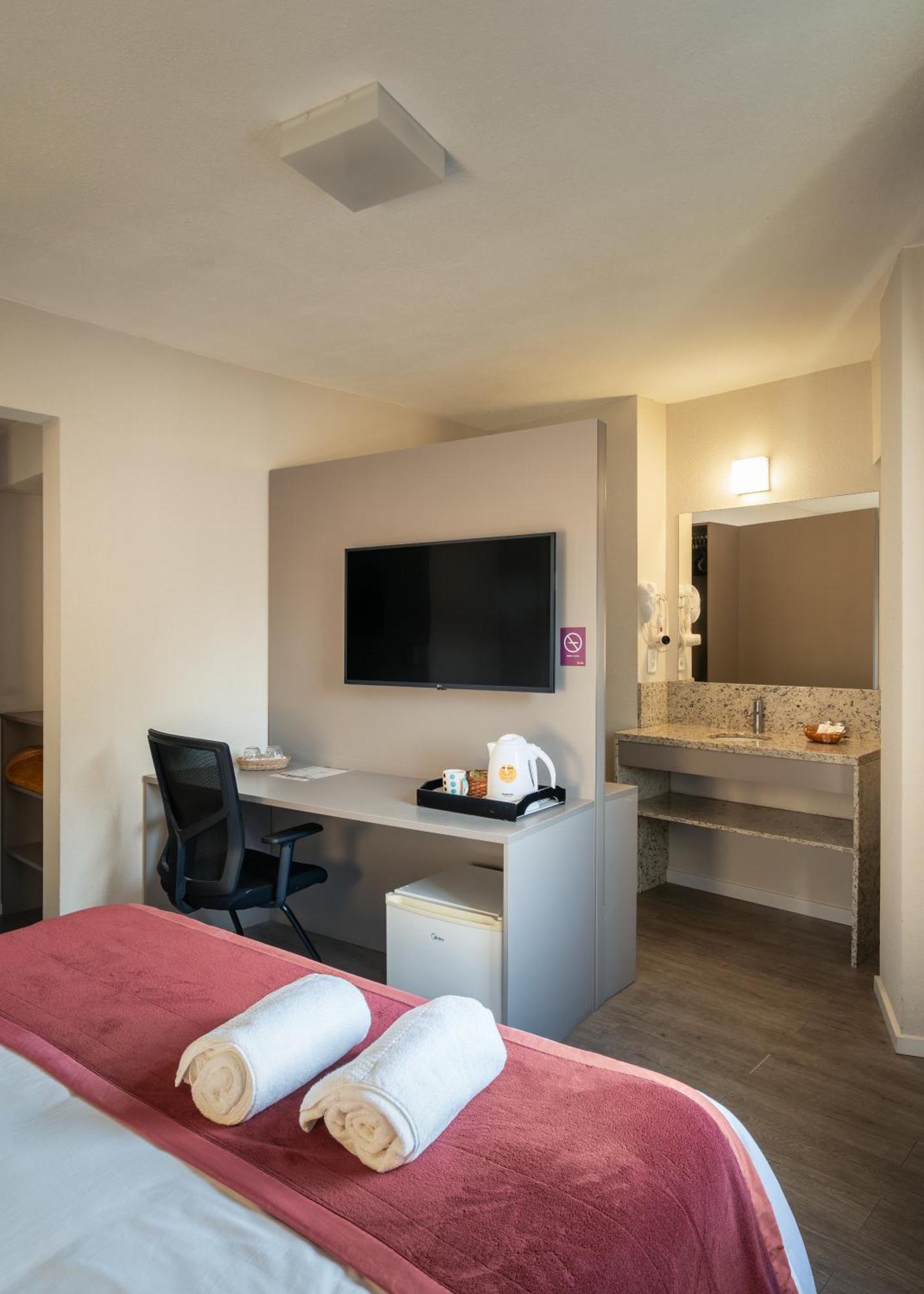 Superior Double Room double bed