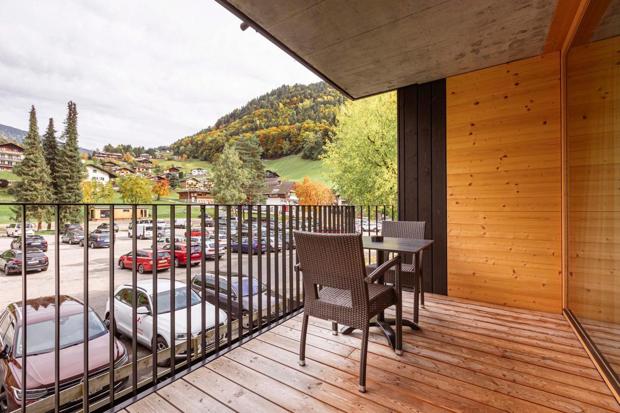Superior One-Bedroom Apartment