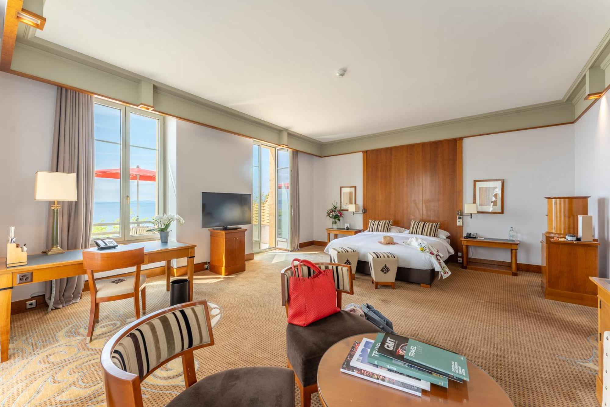 Deluxe Junior Suite,1623644142:JPEG