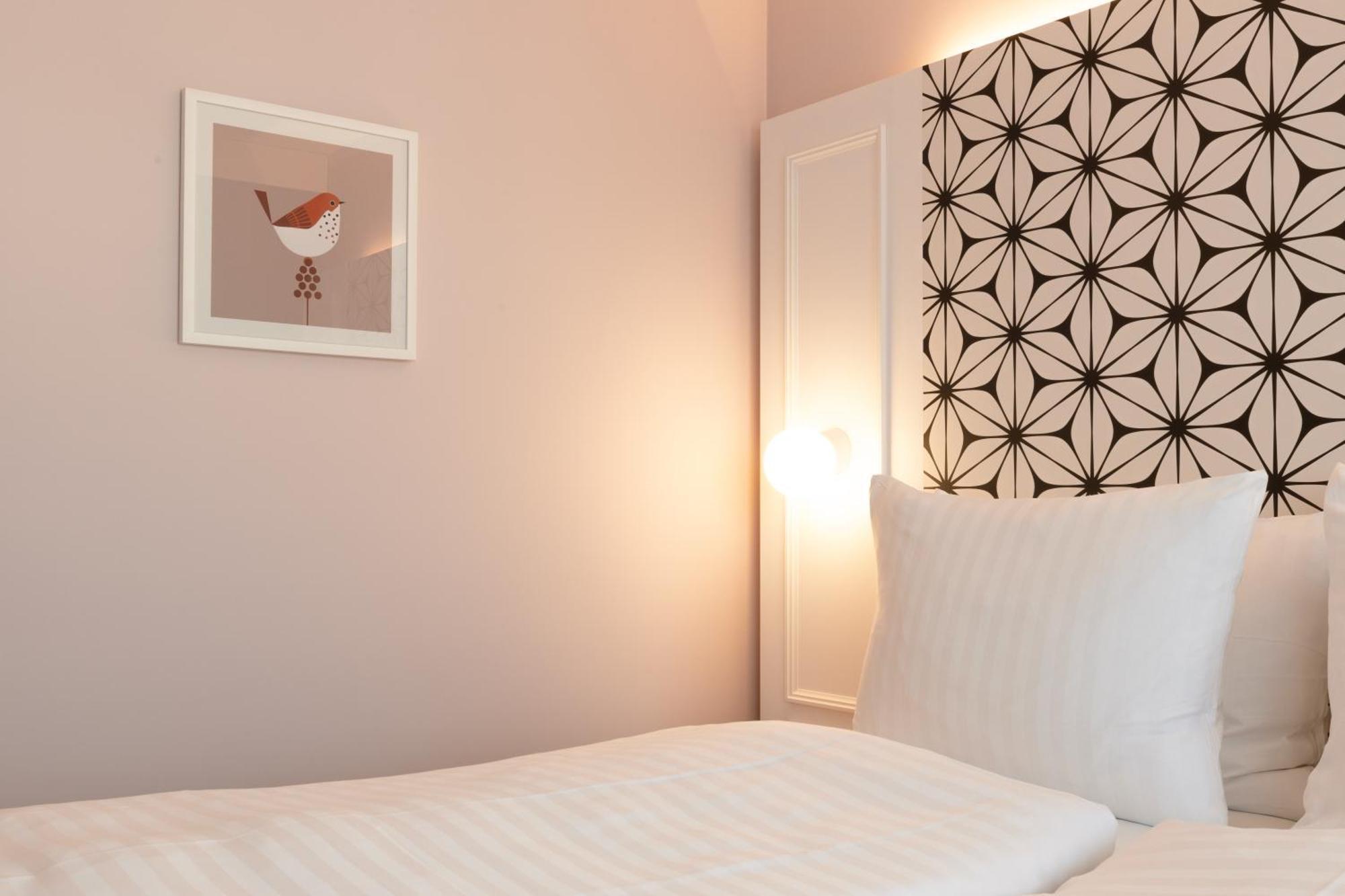 Standard Queen Room,1623644365:JPEG