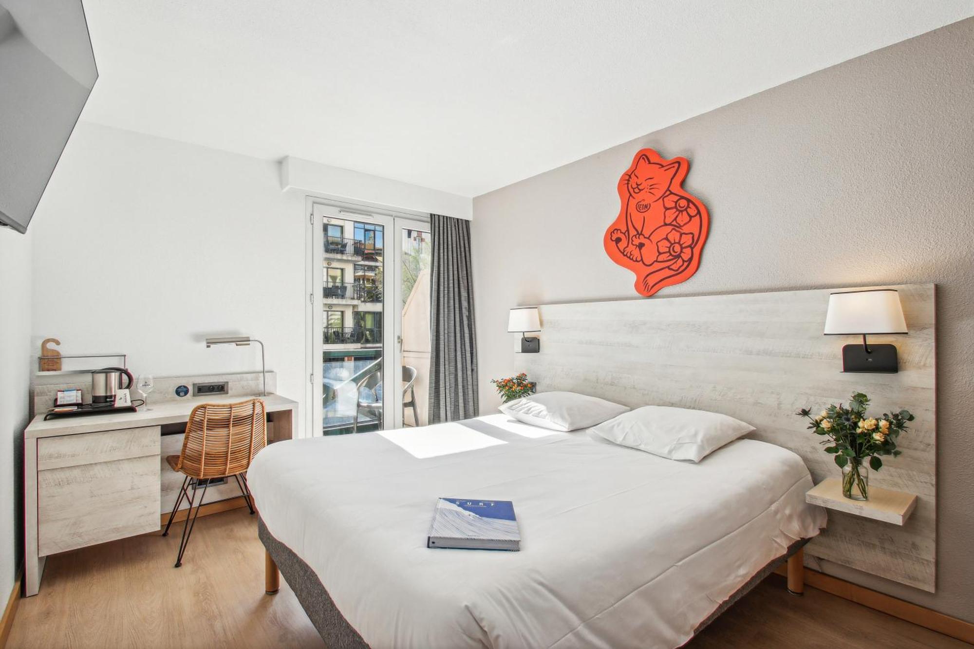 Double Room,1623646346:JPEG