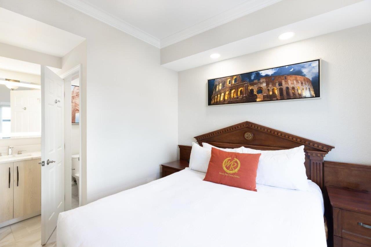 Signature Two Bedroom Deluxe Suite,1623650983:JPEG