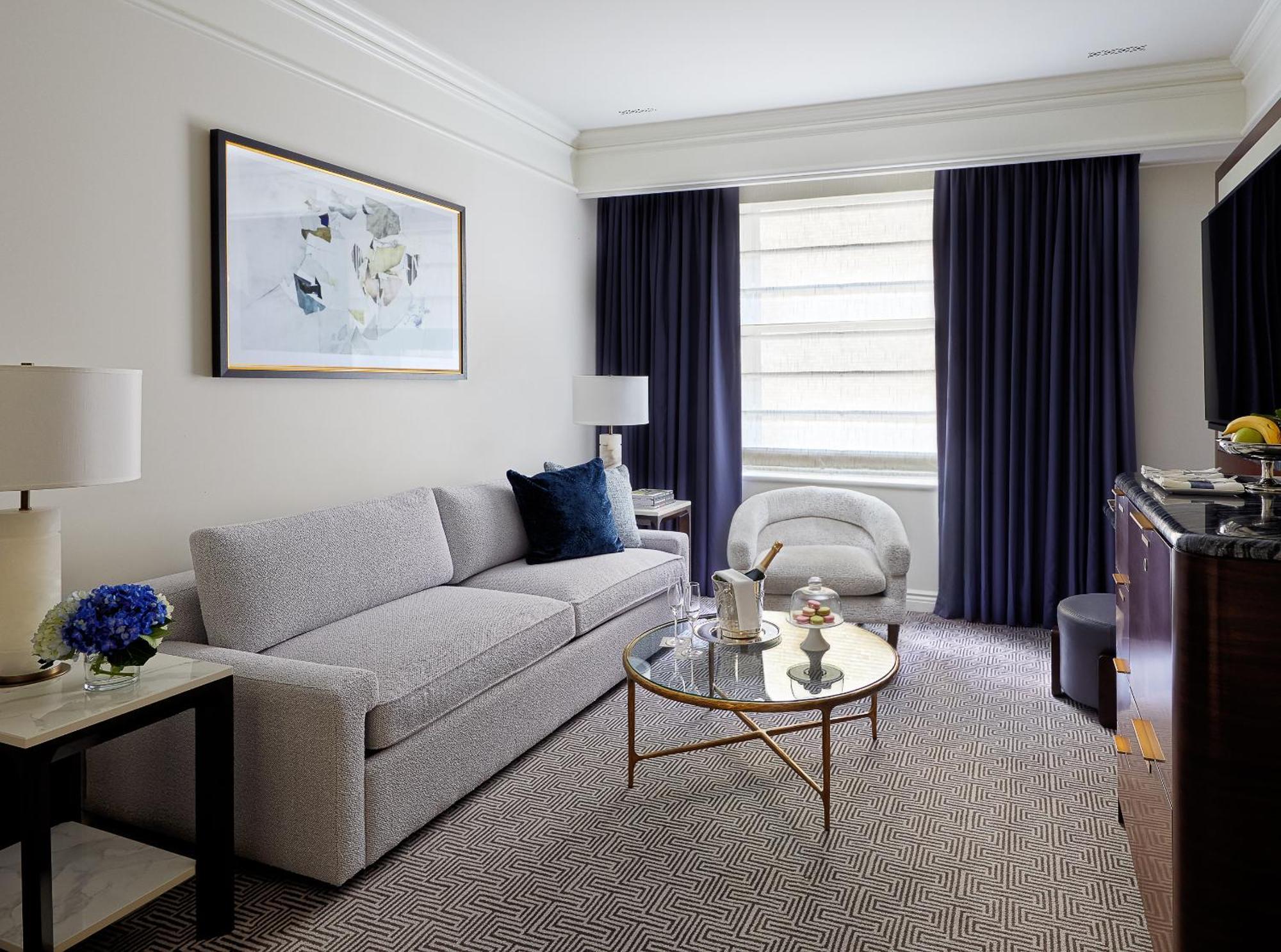 Junior Executive Suite,1623653354:JPEG