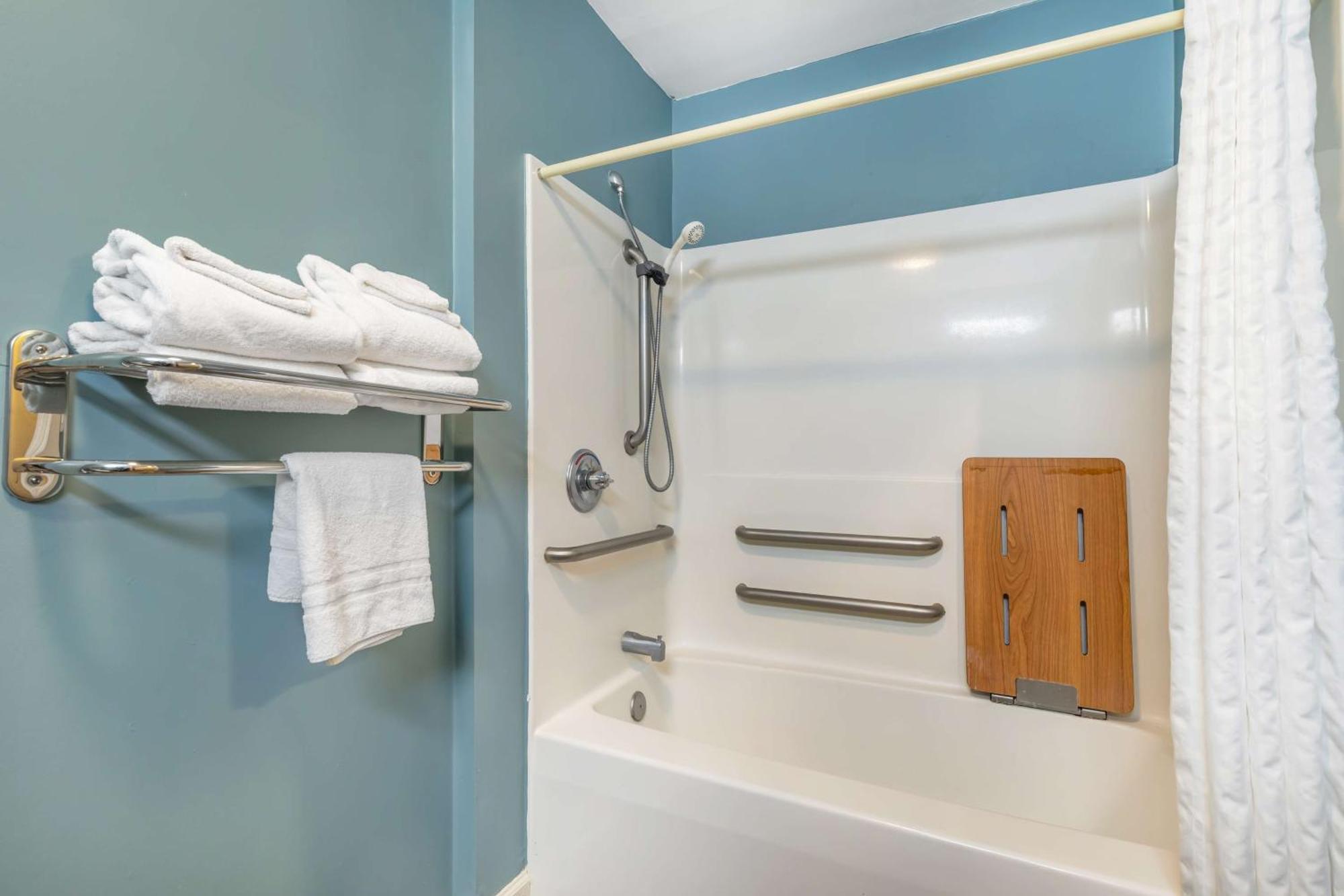 Queen Room Two Queen Beds Bathtub Disability Access or Sofa Bed