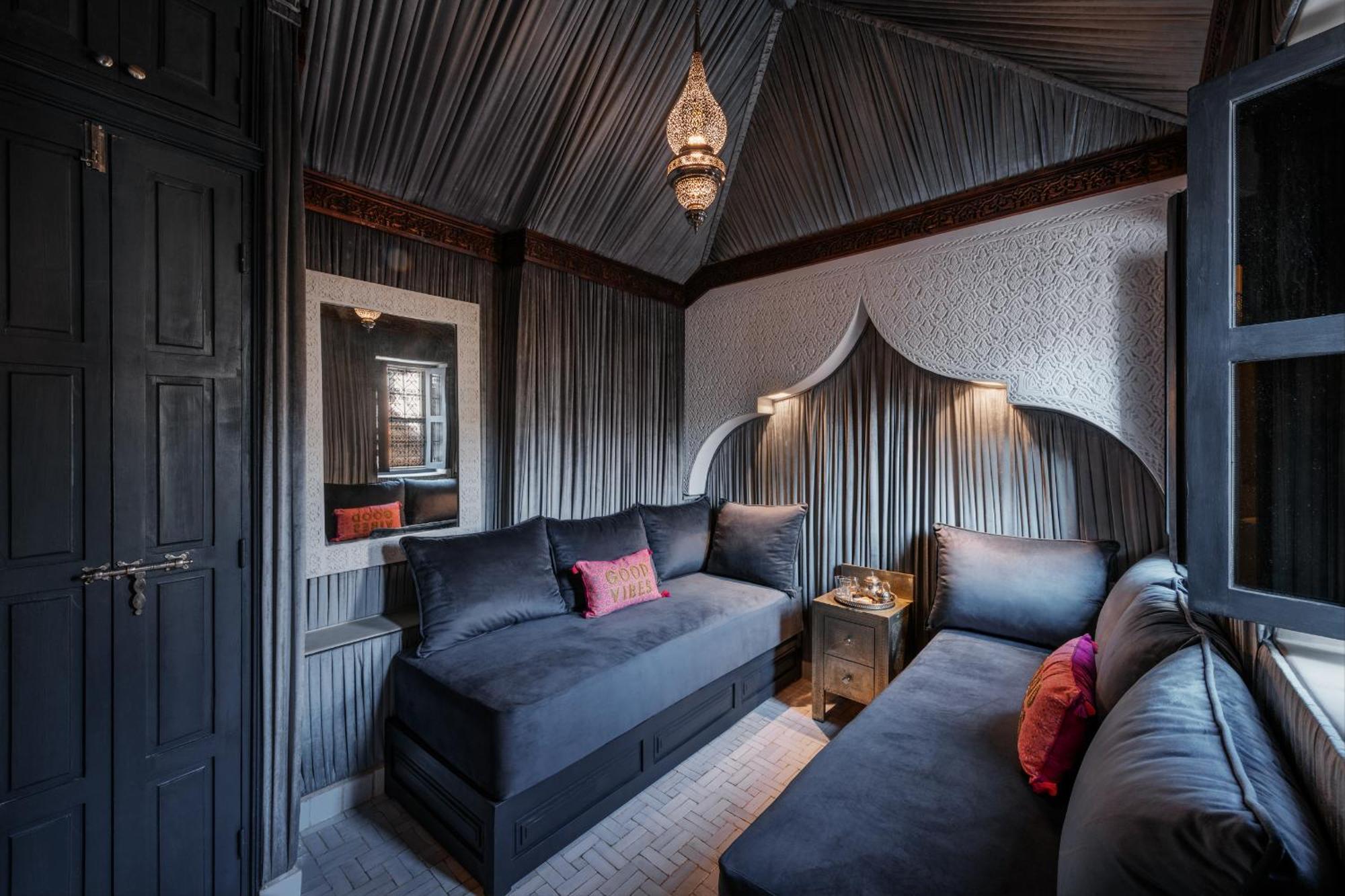 Deluxe Family Room