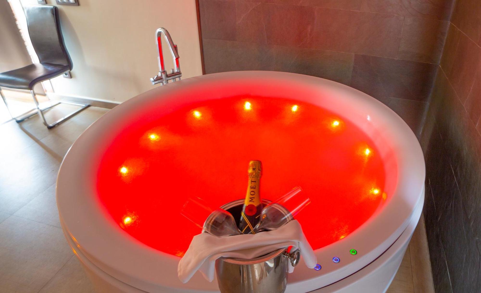Suite Spa Bath