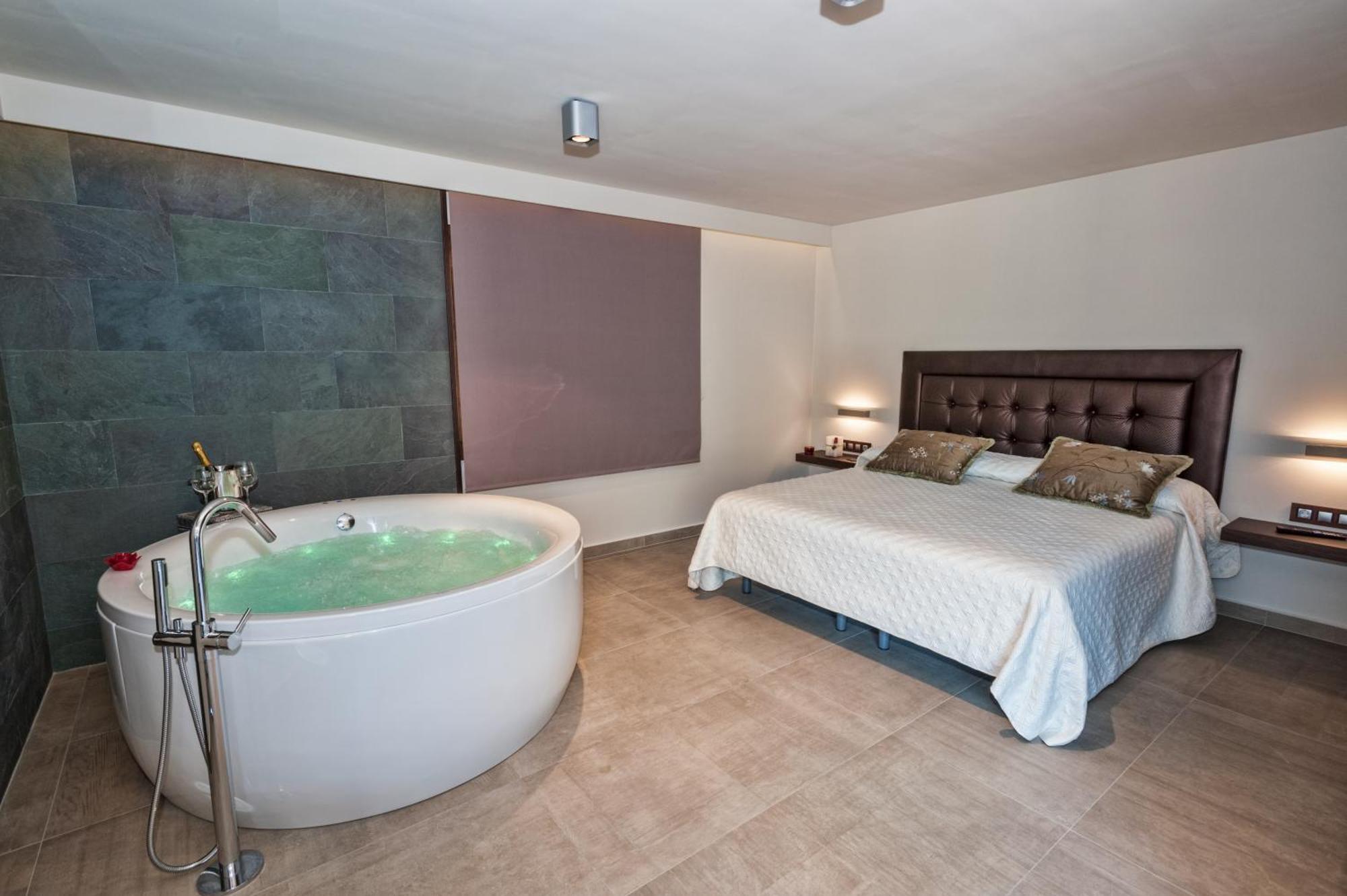 Suite Spa Bath