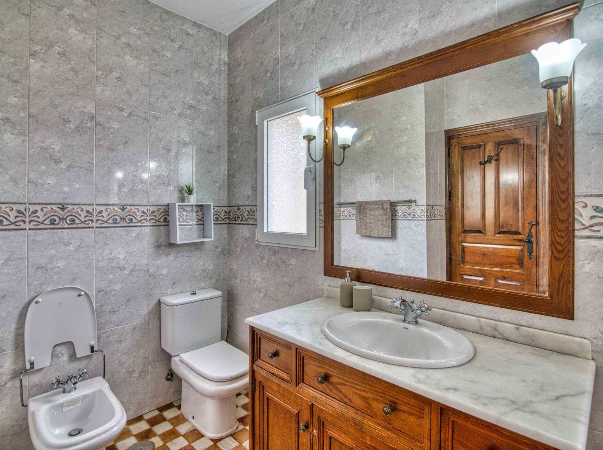 Double Room Private Bathroom
