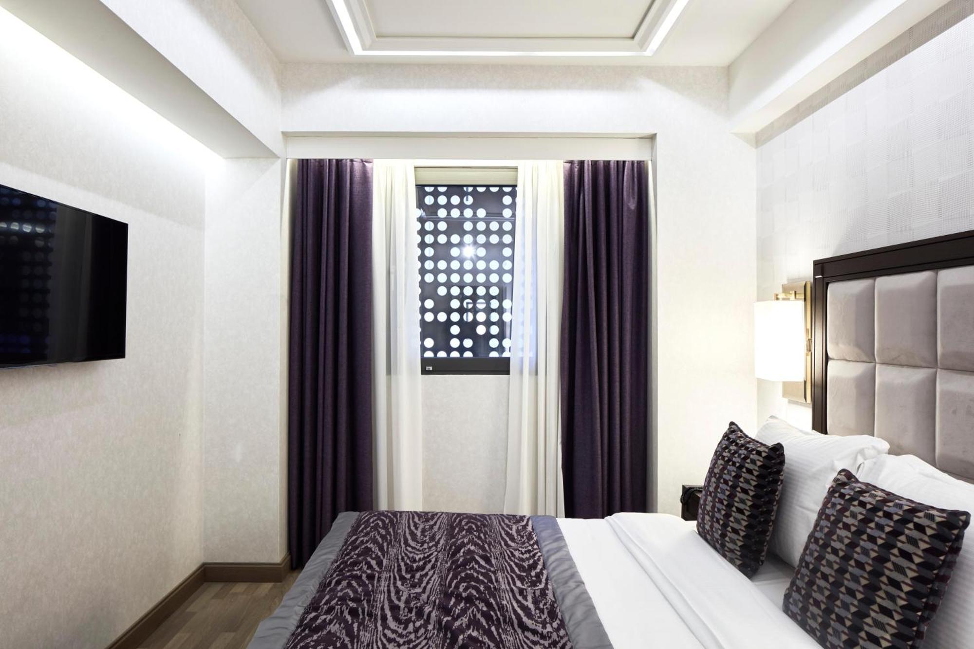 Chambre Art donnant sur l'Intérieur