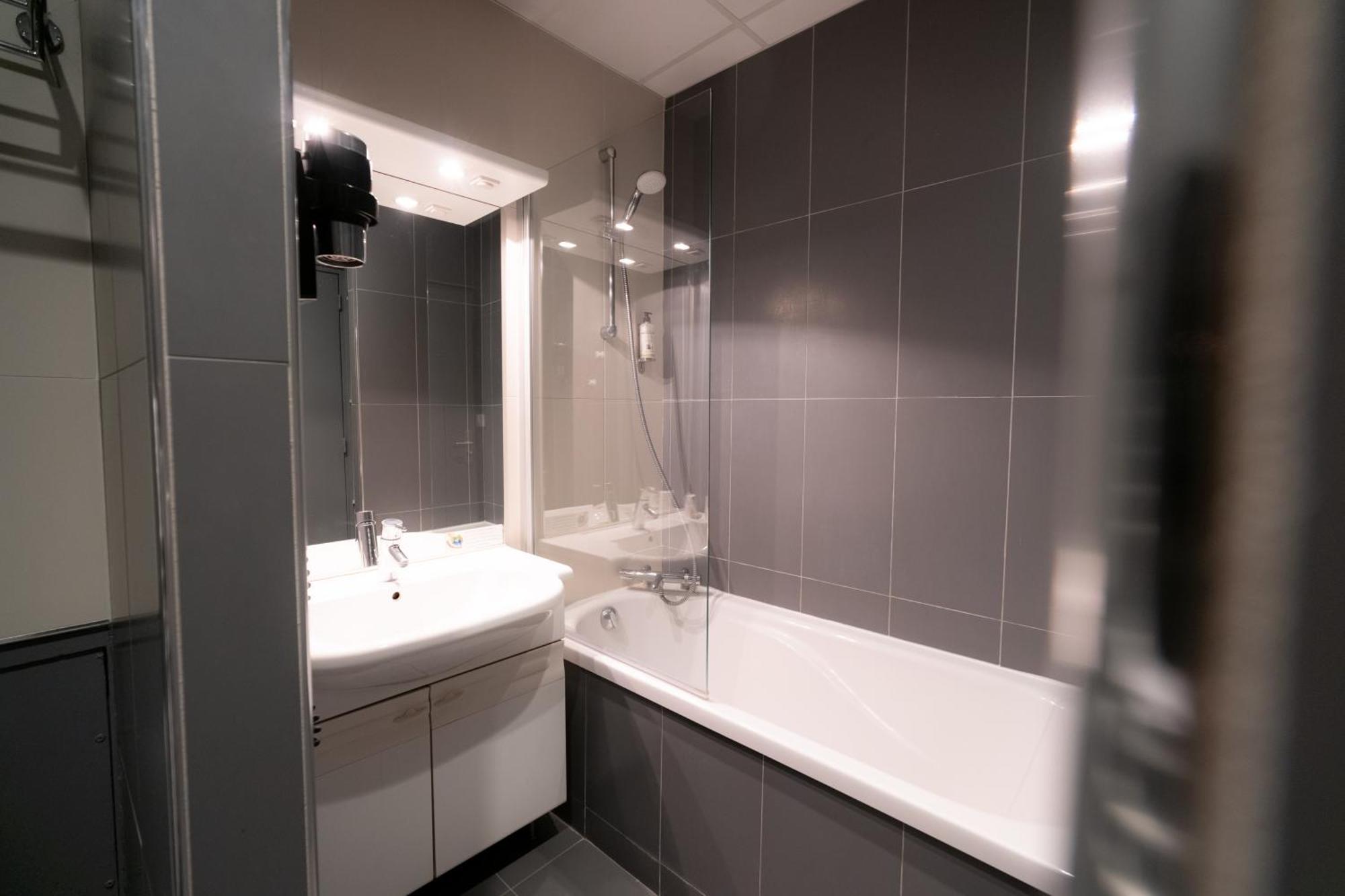 Superior Double or Twin Room,1624313379:JPEG