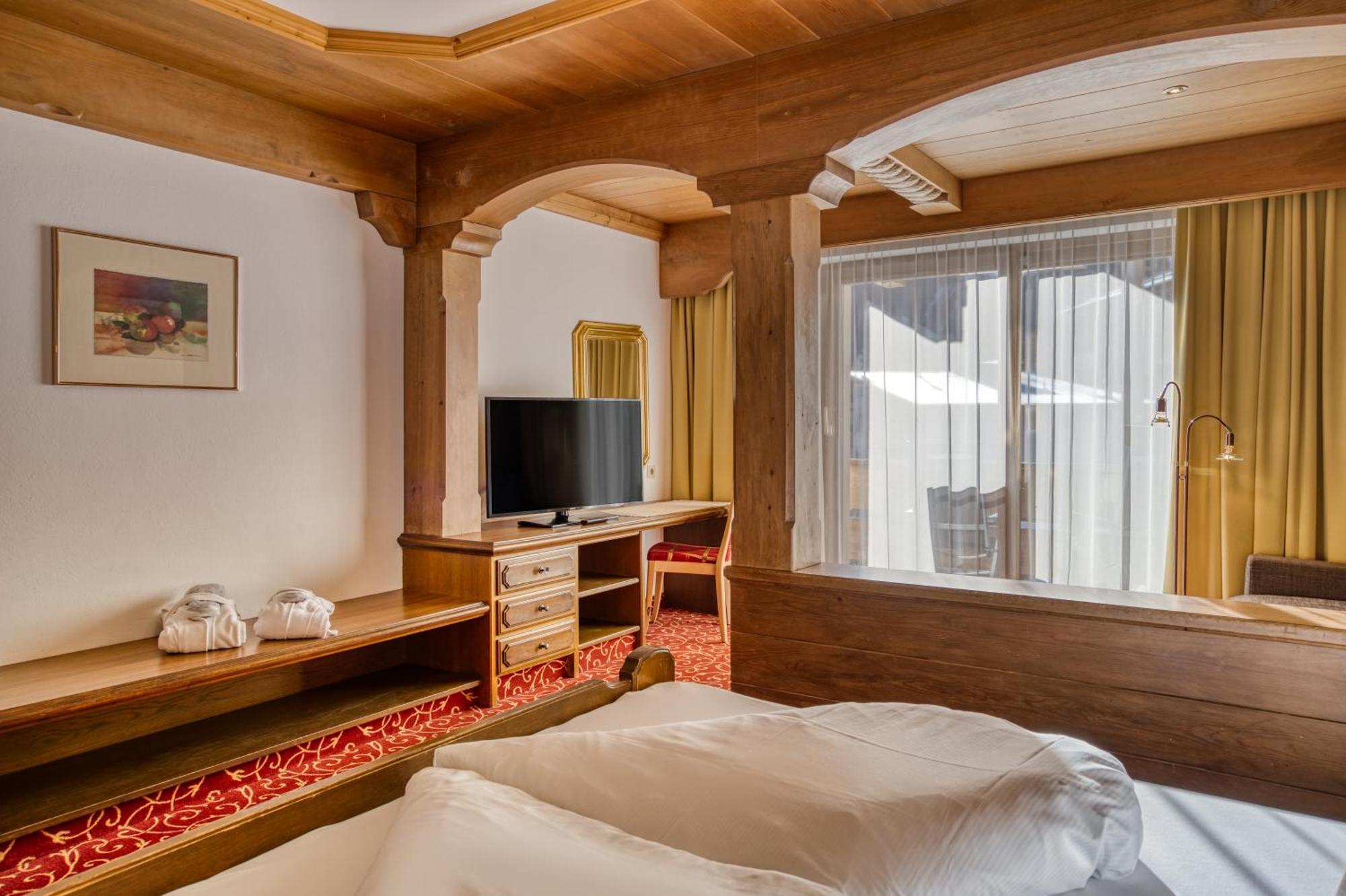 Classic Double Room,1624315668:JPEG