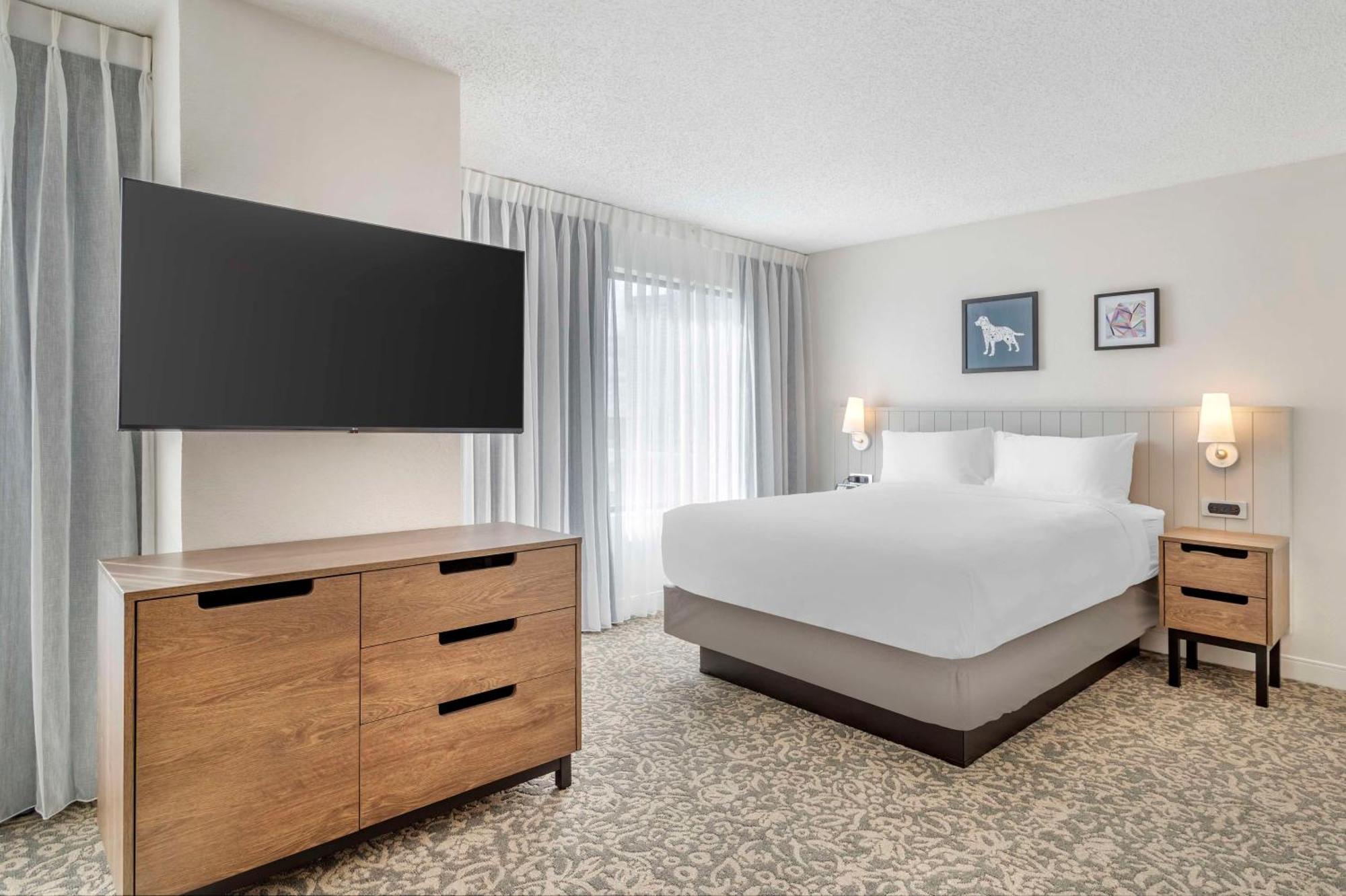 Mobility Accessible Studio Suite Queen Roll Shower