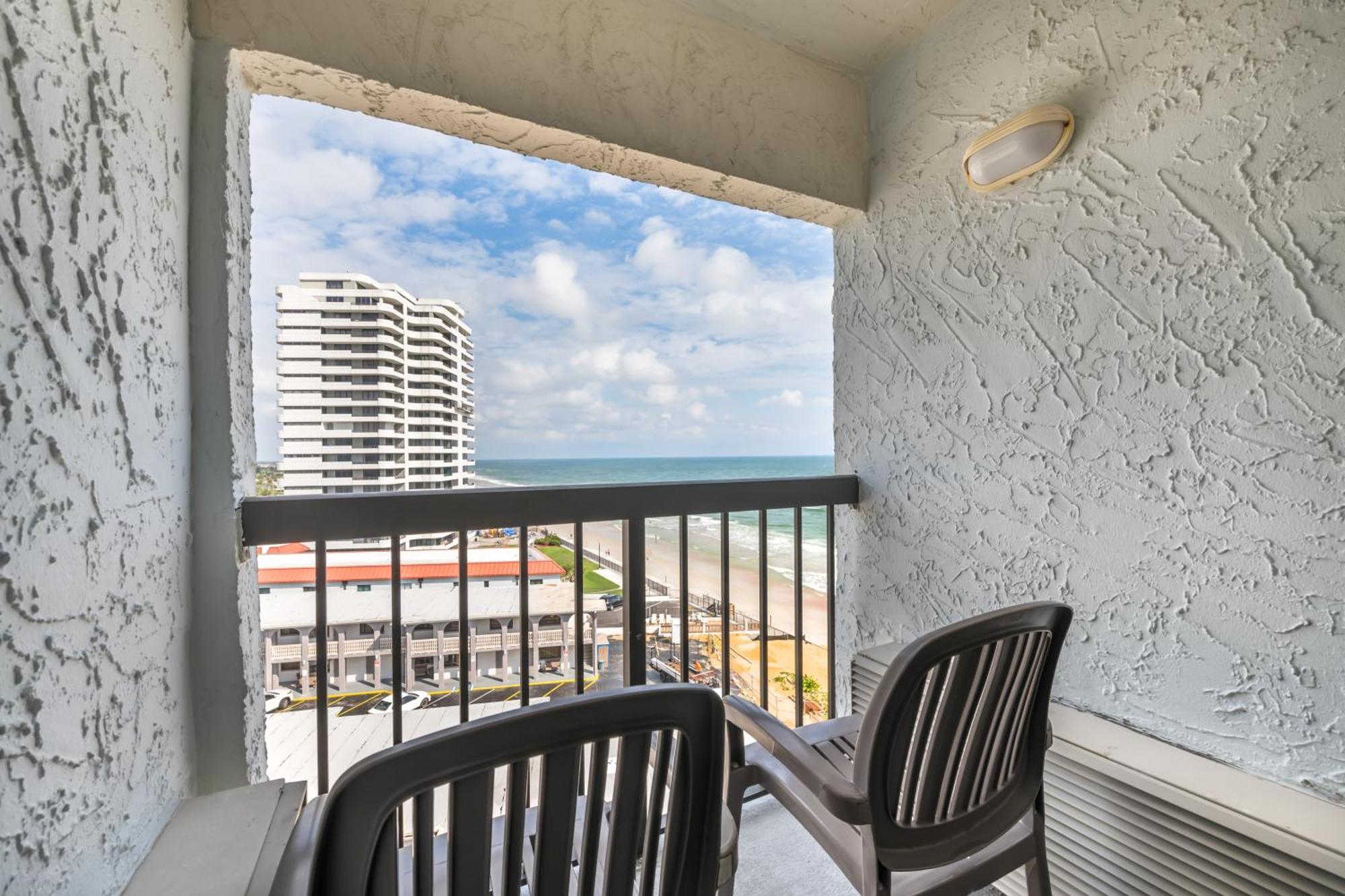 King Room Partial Ocean View