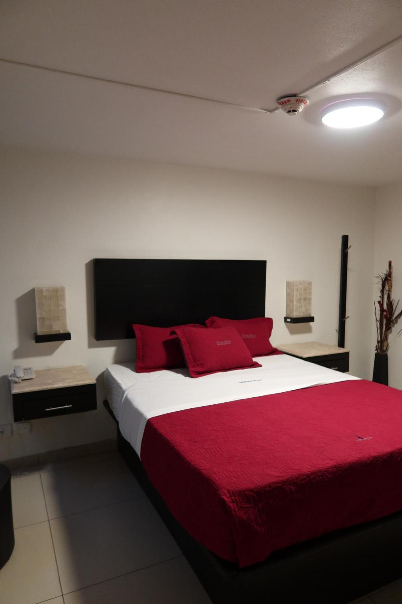 Standard Double Suite,1624328220:JPEG