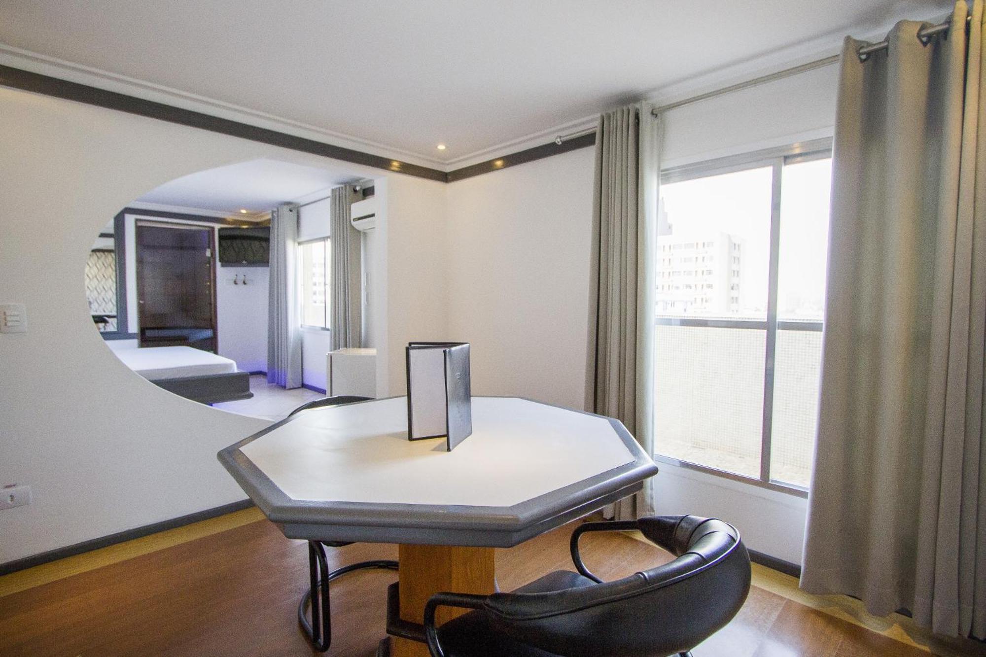 King Suite Spa Bath