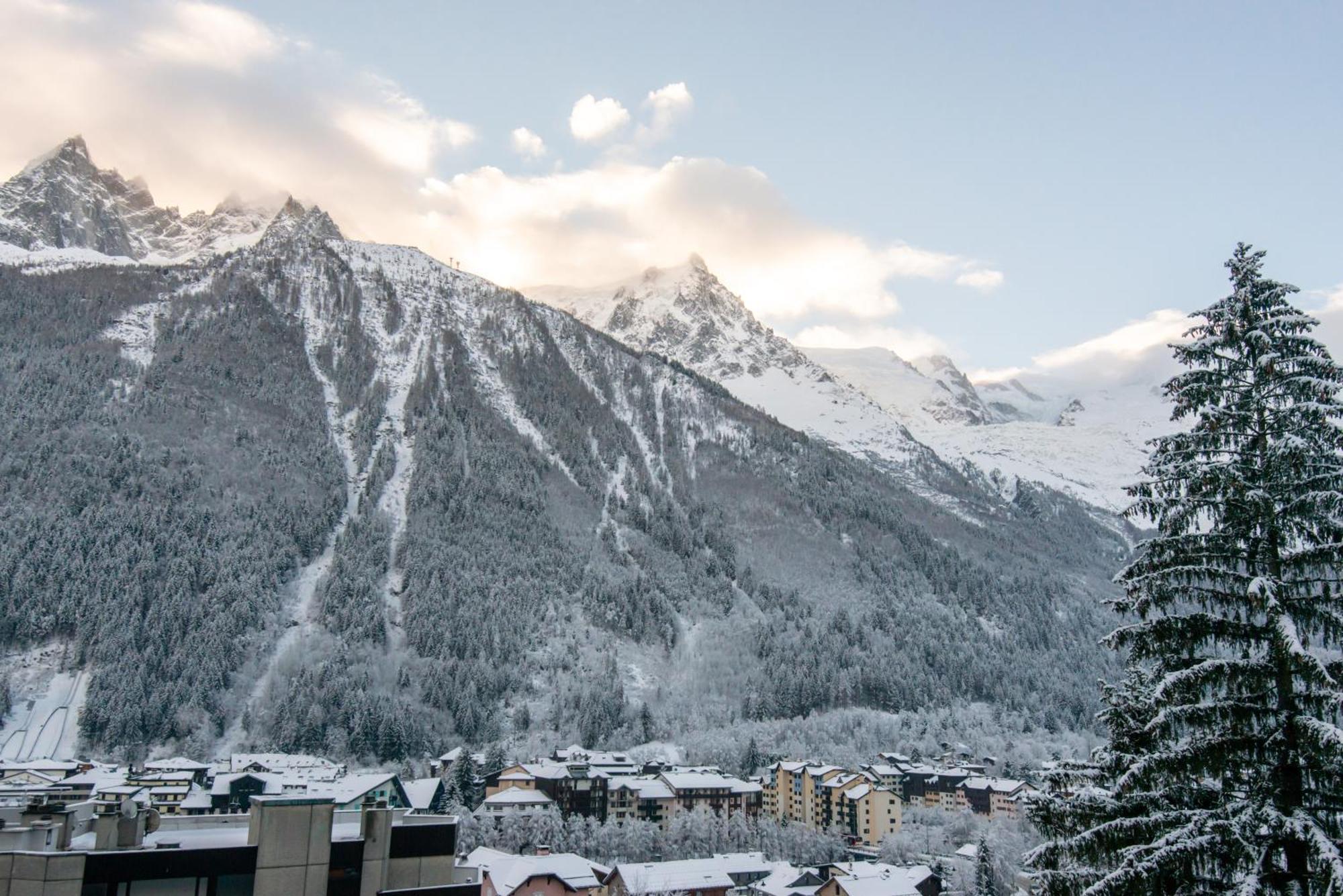 Double or Twin Room Mont Blanc View,1432623043:JPEG