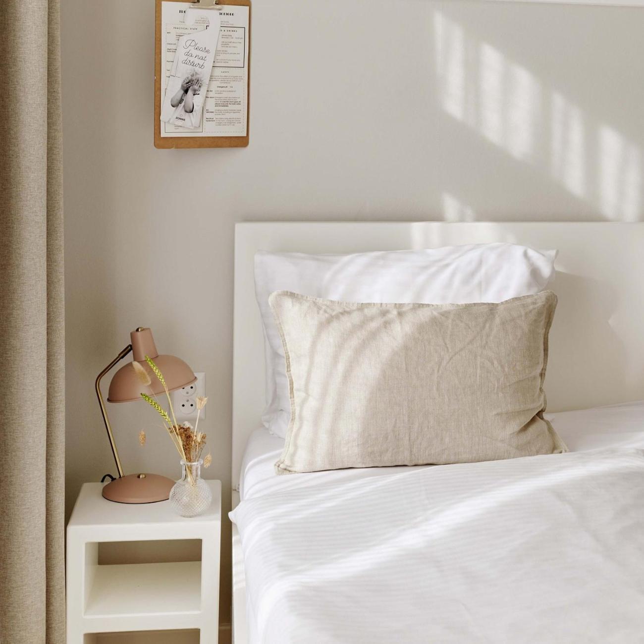 Small Single Room,1626351364:JPEG