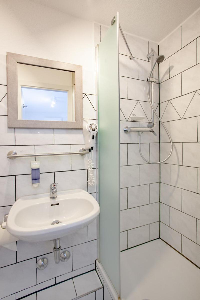 Micro Twin Room