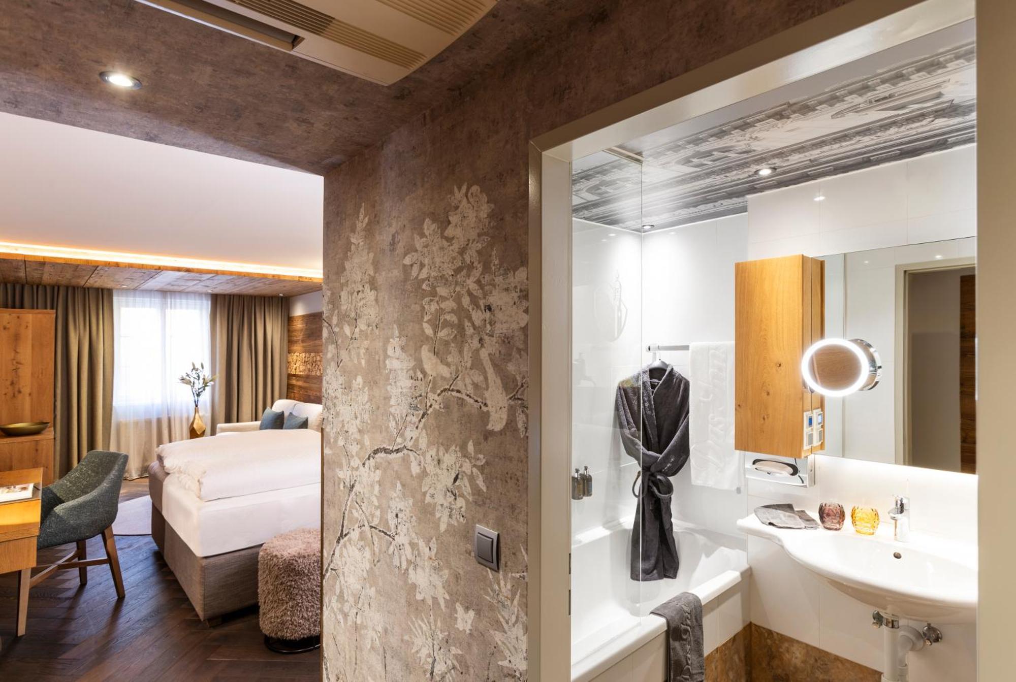 Deluxe Single Room