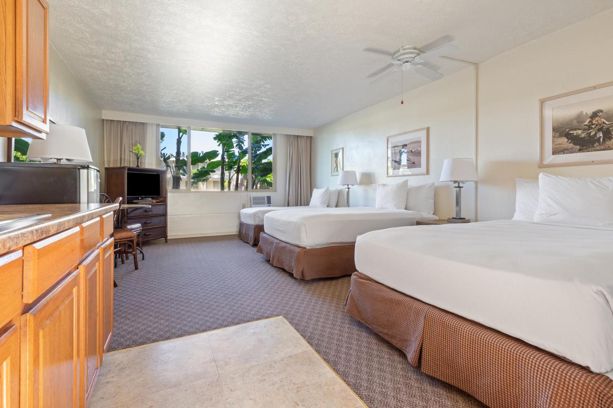 Poolside Three Beds
