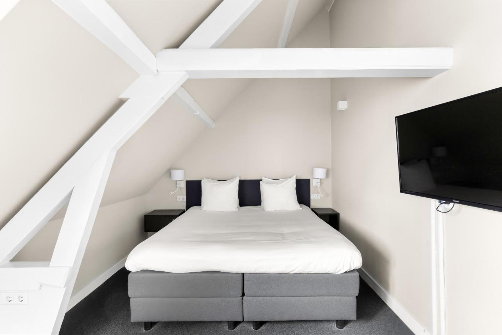 Standard Double Room,1624754226:JPEG