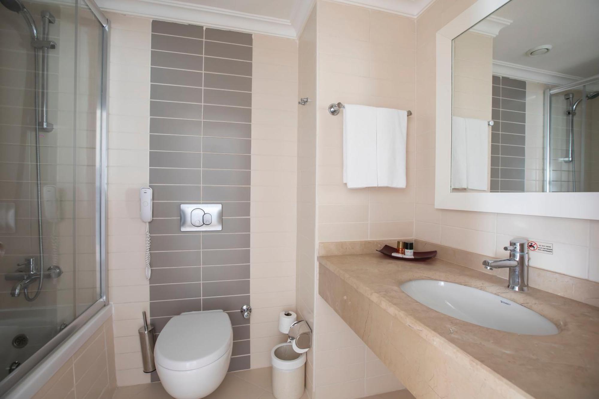 Triple Sea View Room