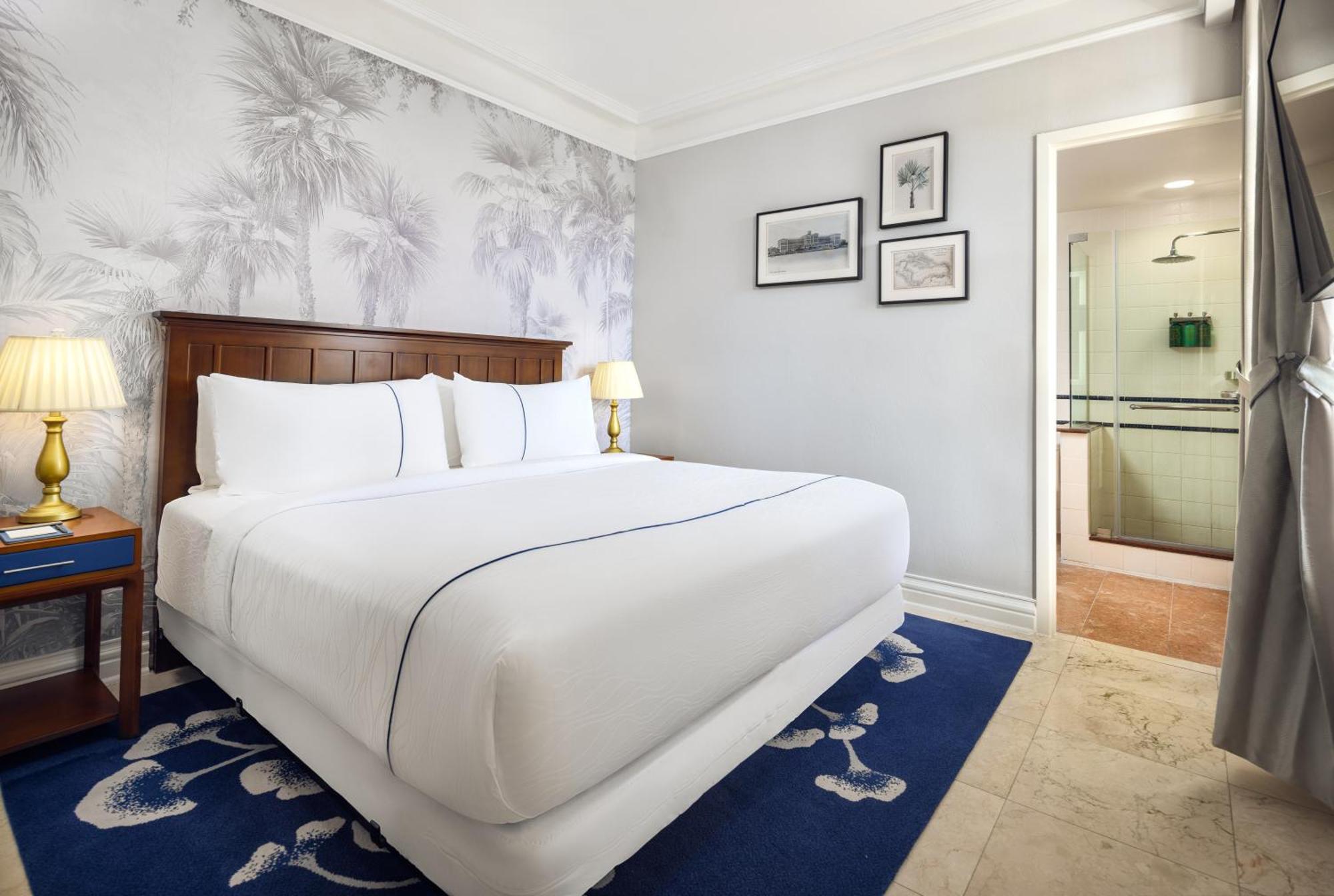 Standard King Room