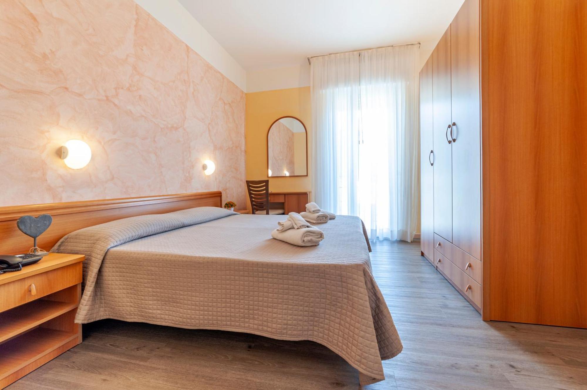 Double or Twin Room Partial Sea View