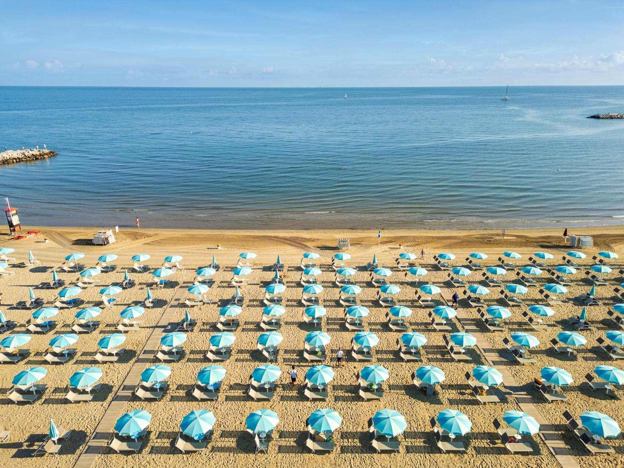 Superior Triple Room Front Sea View