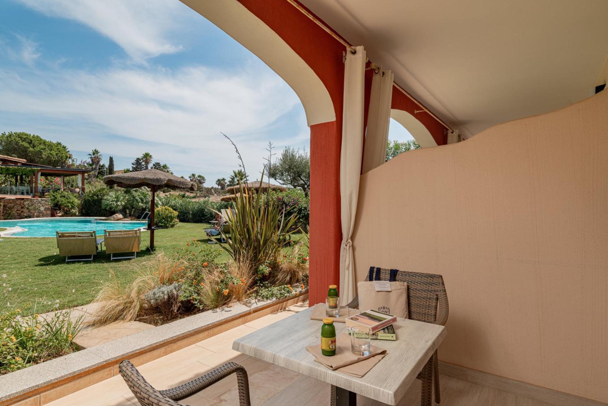 Deluxe Double or Twin Room Pool View