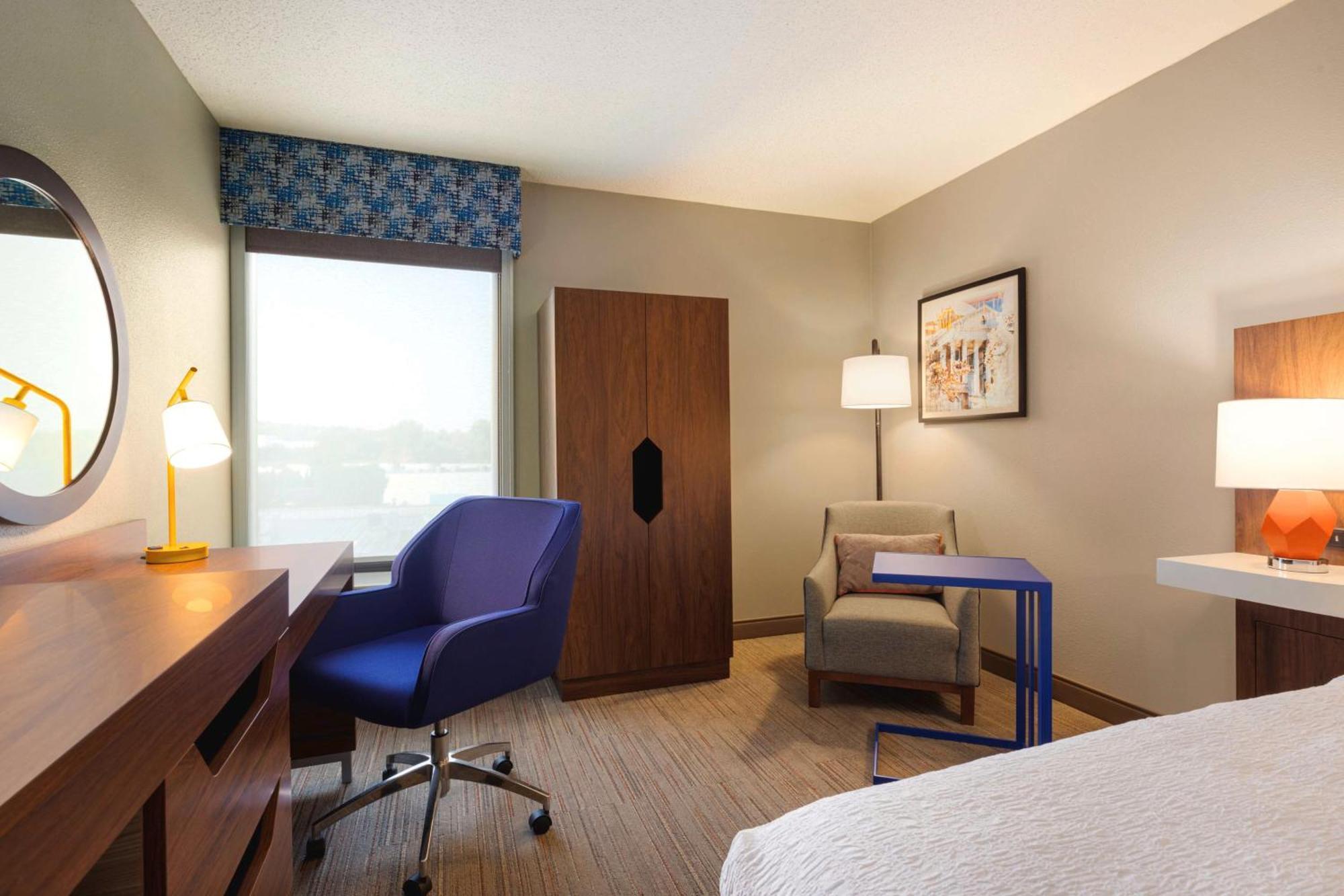 King Room Hearing Access or Non-Smoking