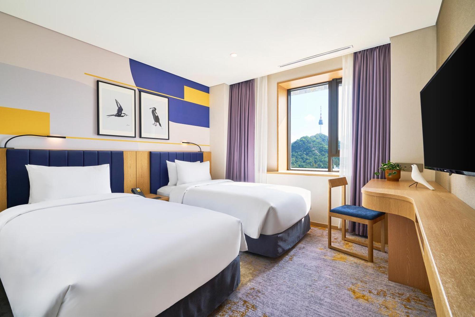 Deluxe Twin Room Mountain View
