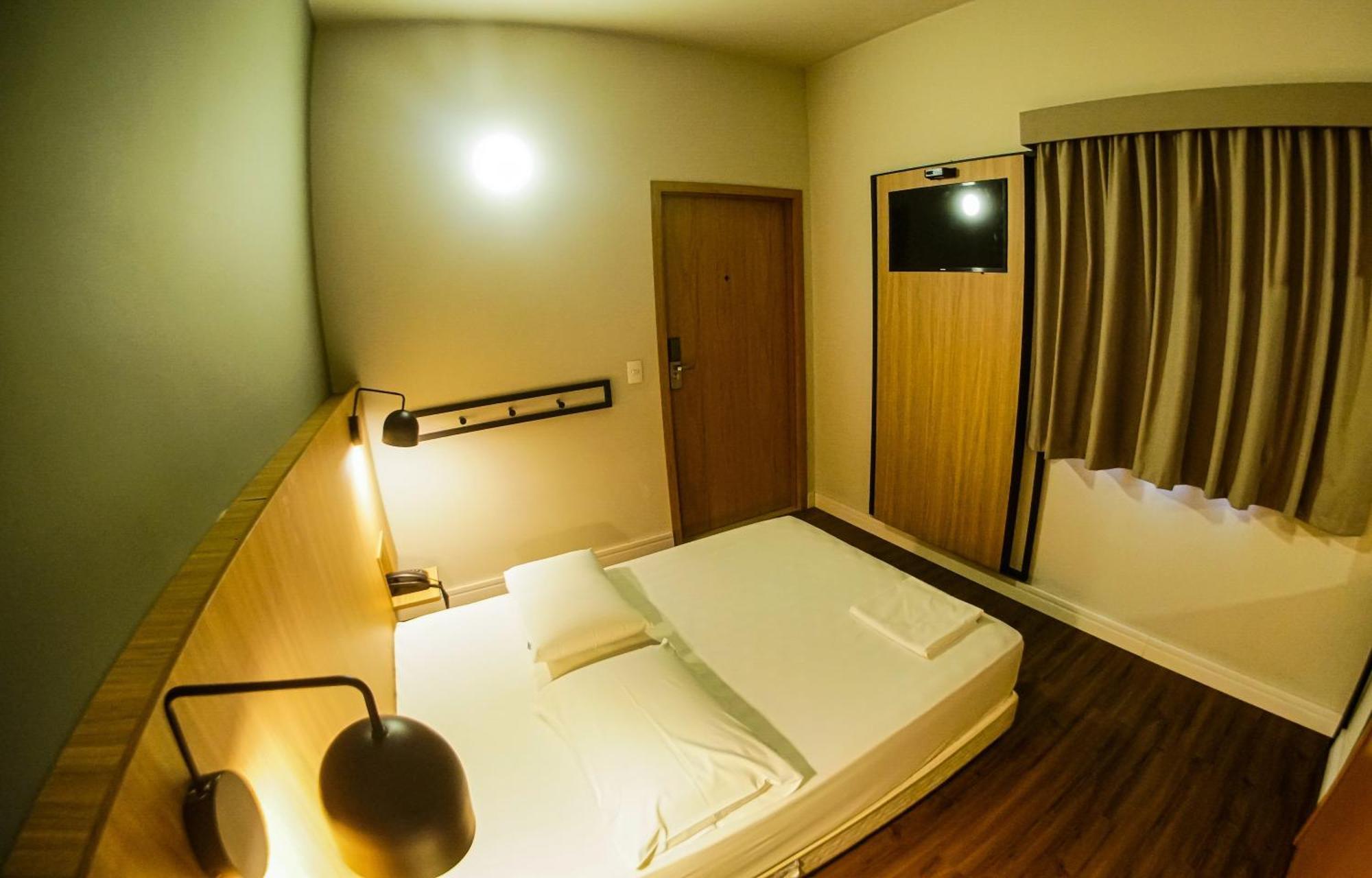 Quarto com Cama Queen-size - Acessível para Hóspedes com Mobilidade Reduzida