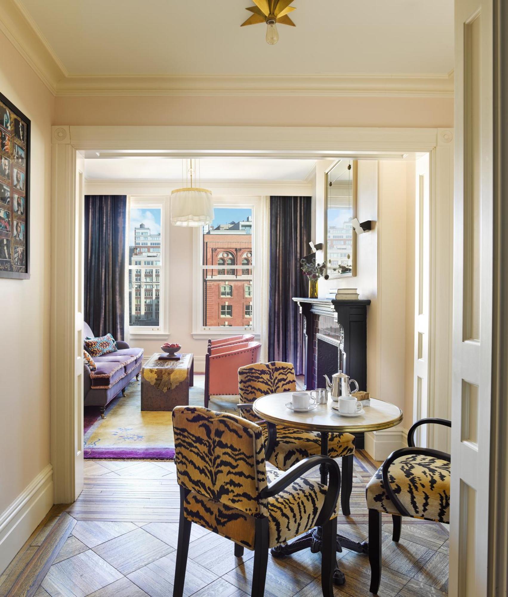 Suite