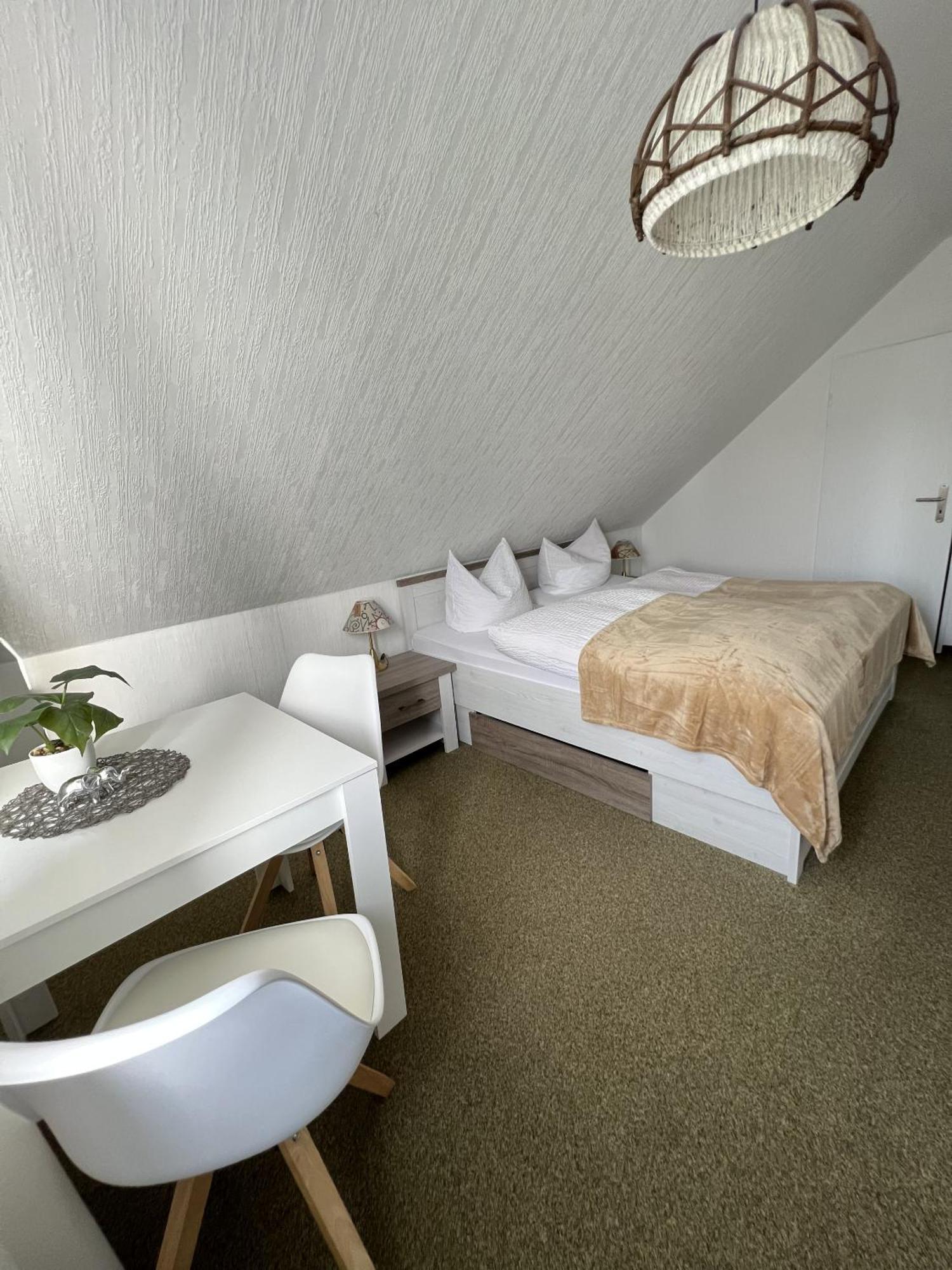 Budget Double Room,1624855059:JPEG