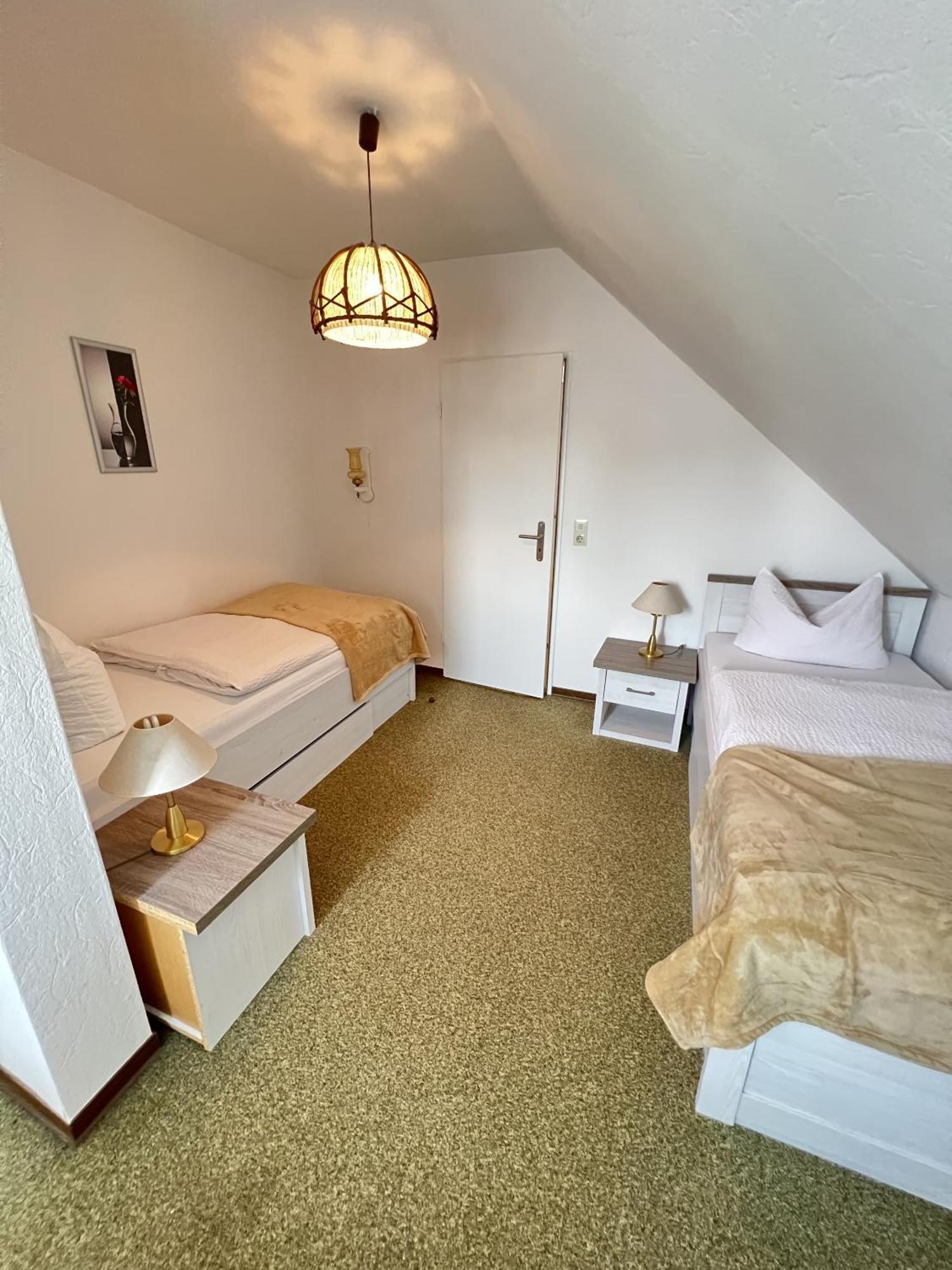 Economy Triple Room,1624855037:JPEG
