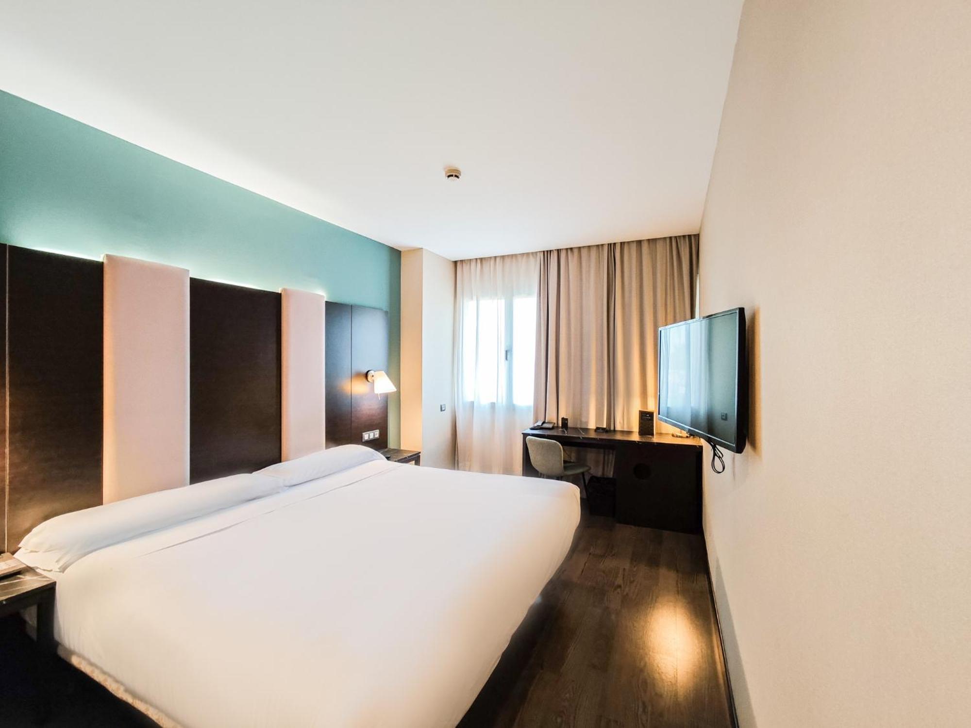 Standard King Room,1625479104:JPEG