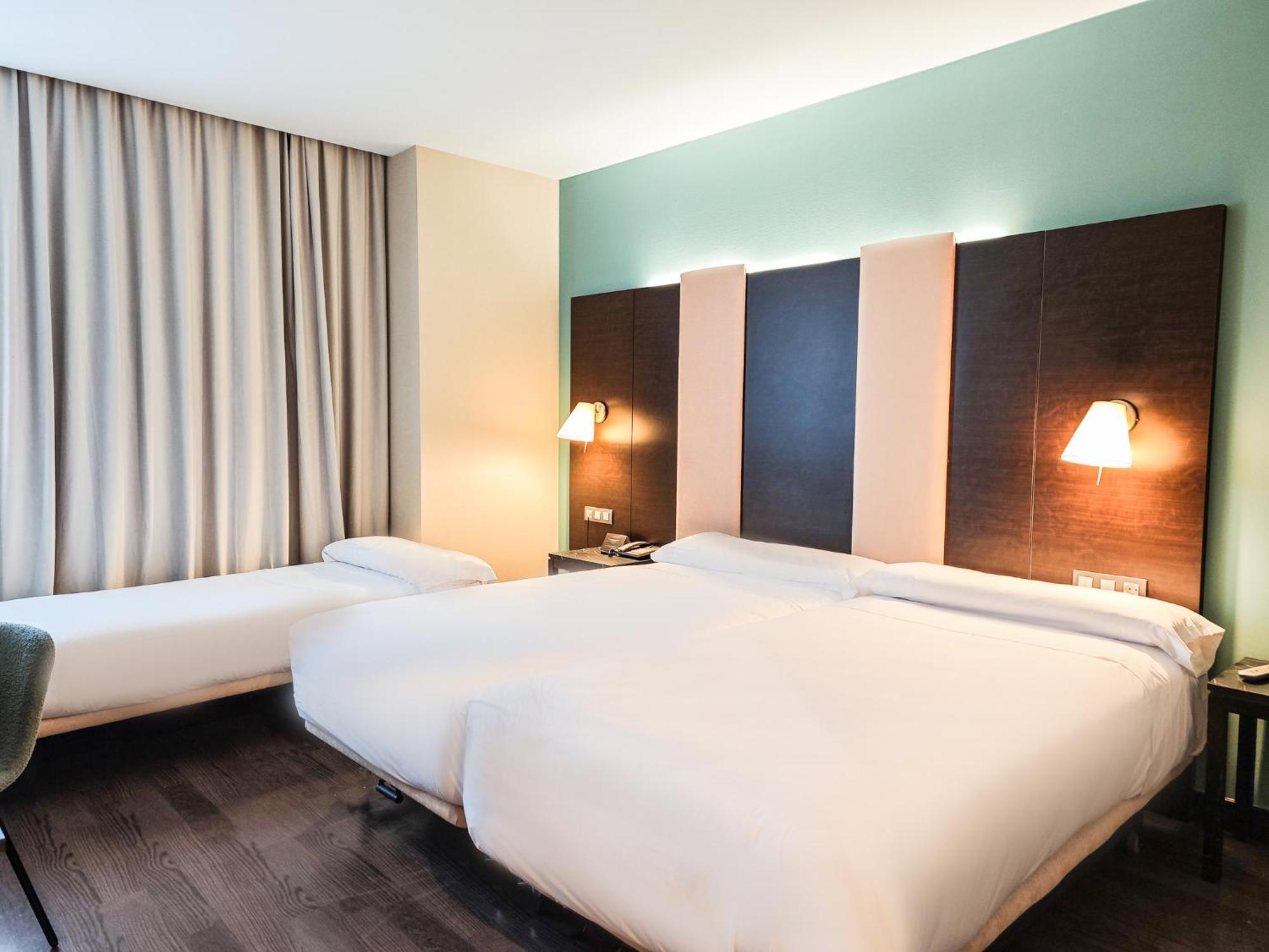 Double Room with Extra Bed,1625479180:JPEG