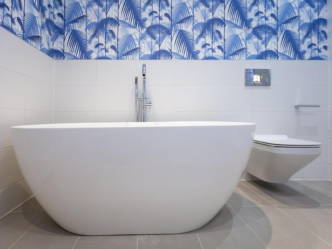 Double or Twin Luxury Ensuite Bath,1625567329:JPEG