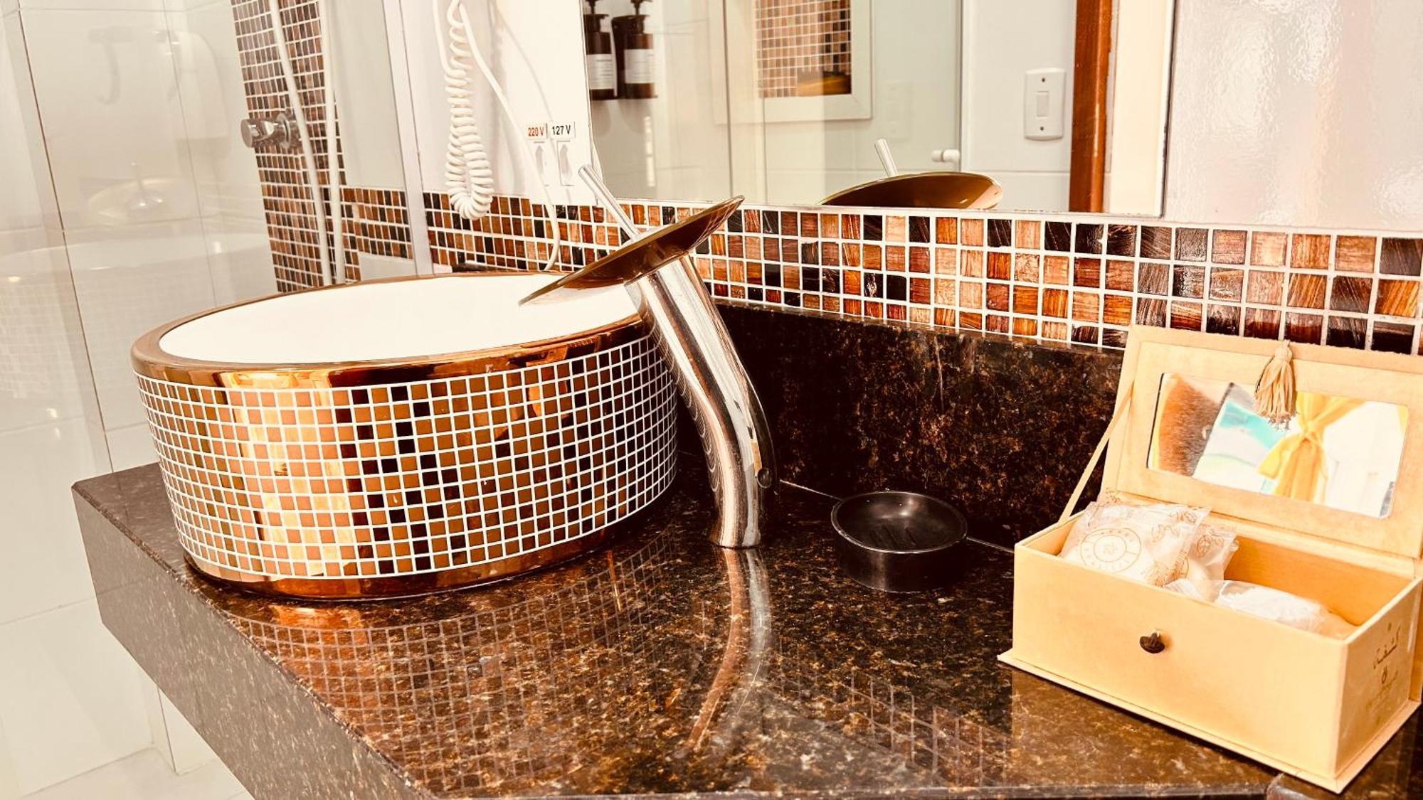 King Room Spa Bath