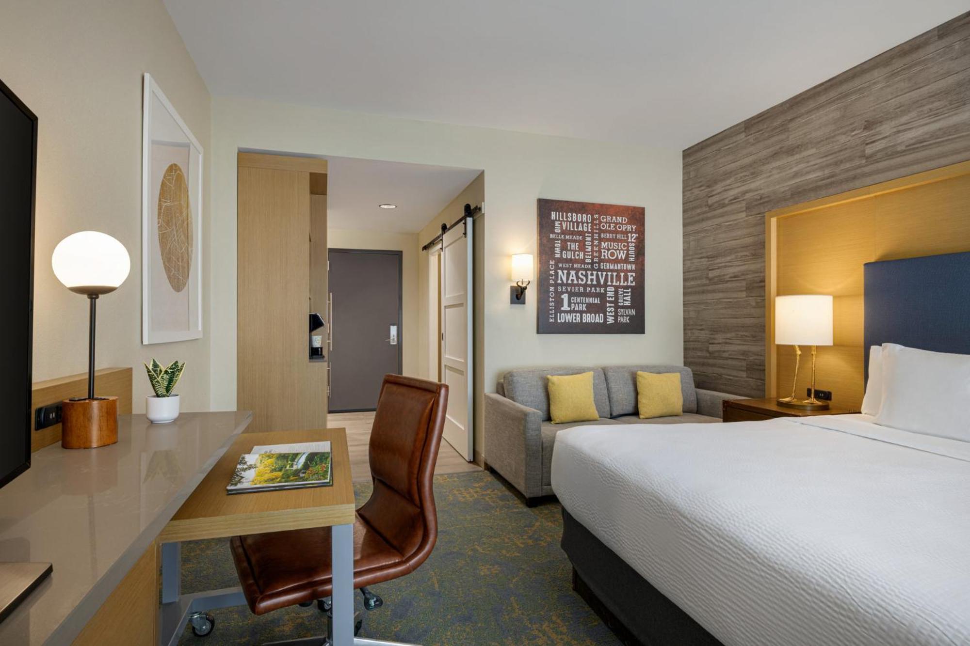 Standard King Room