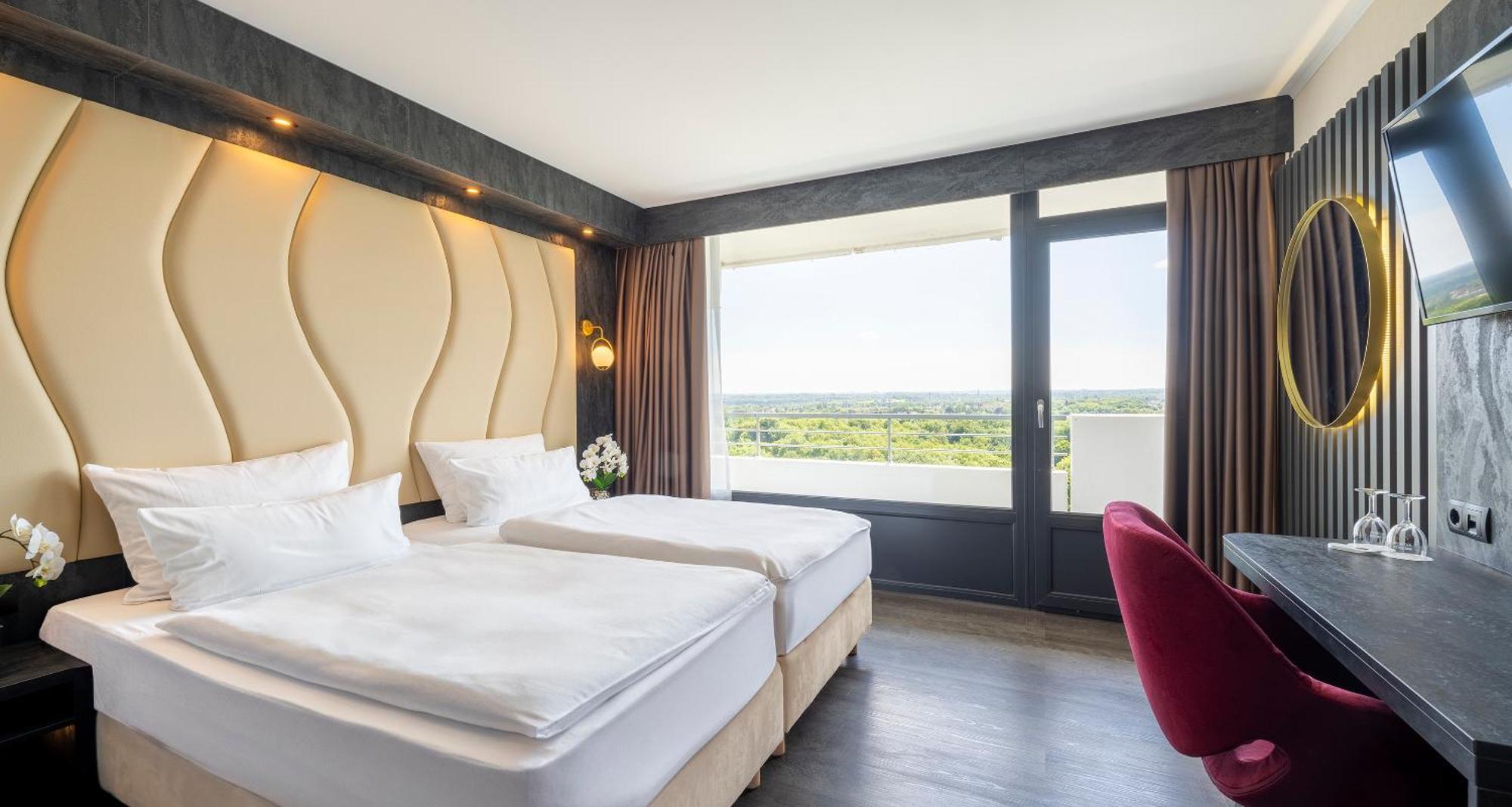 Junior Suite Garden View