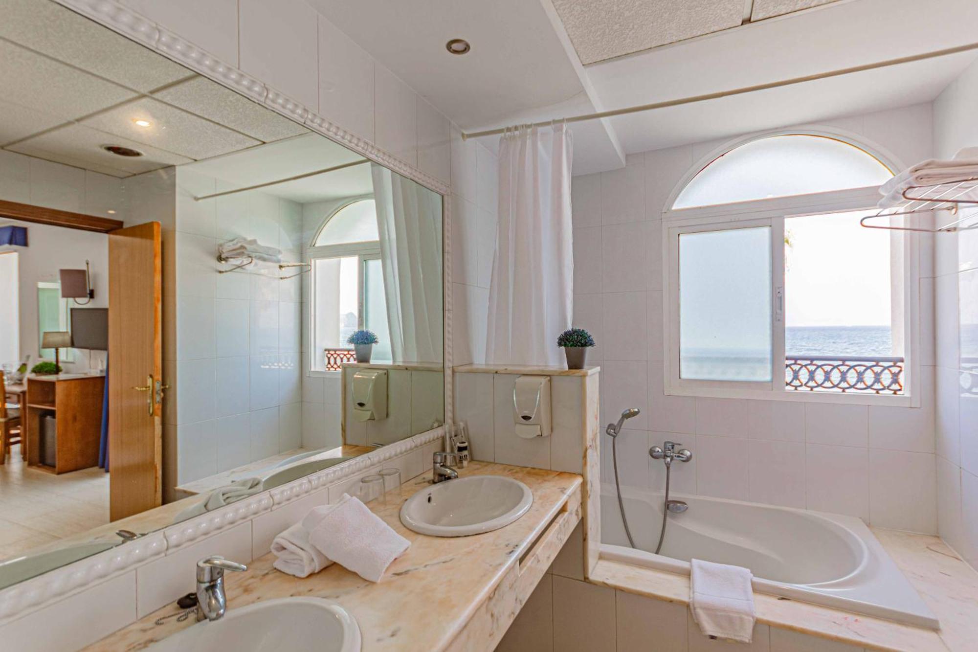 Deluxe Double Room Sea View