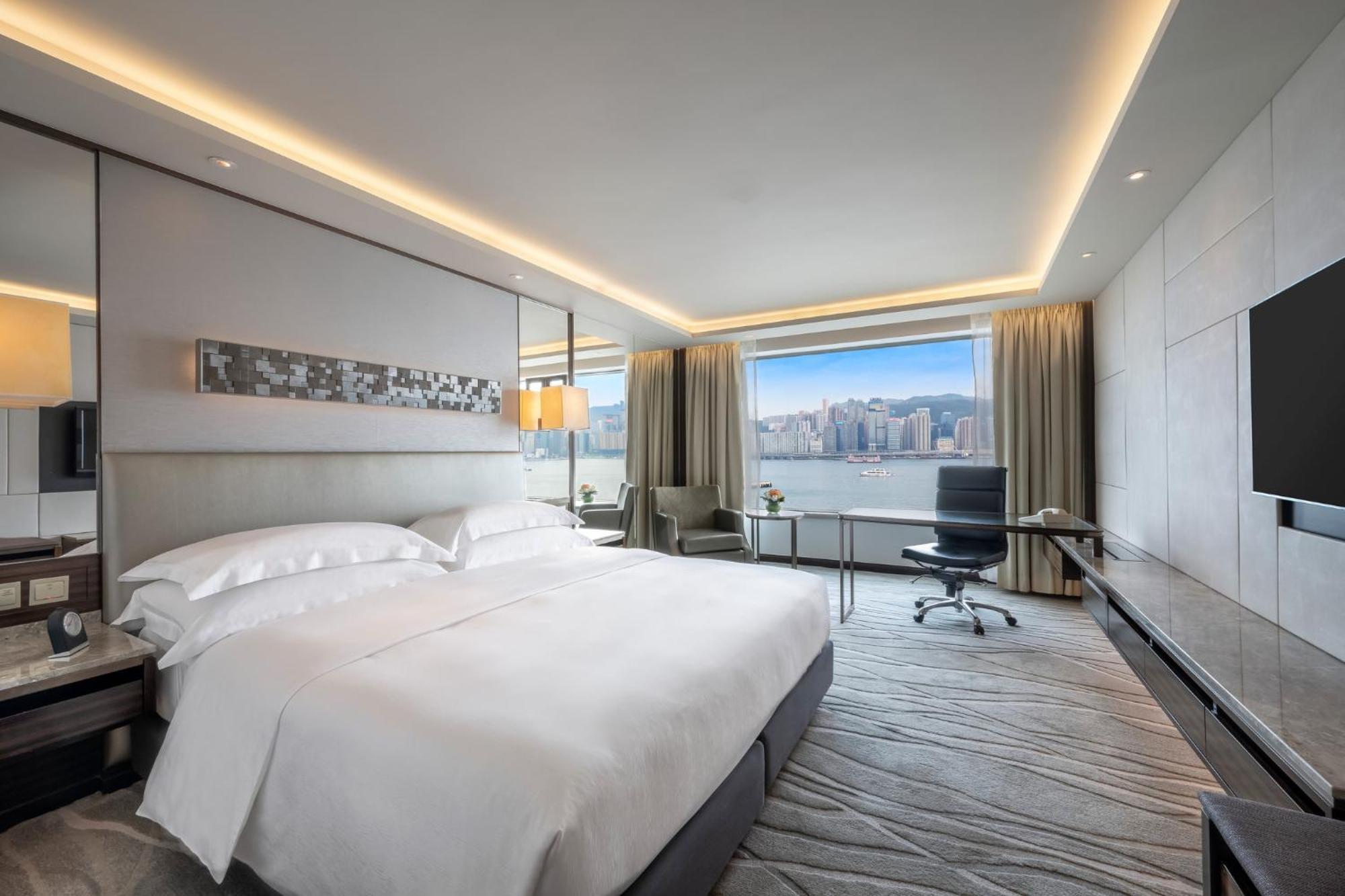Classic King Room Victoria Harbour View,1535810149:JPEG