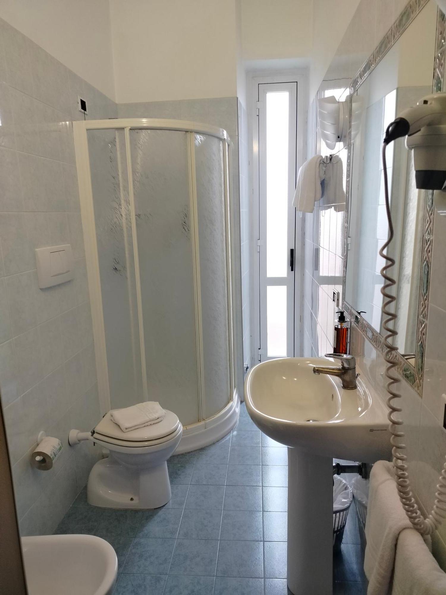 Quadruple Room,1626365024:JPEG