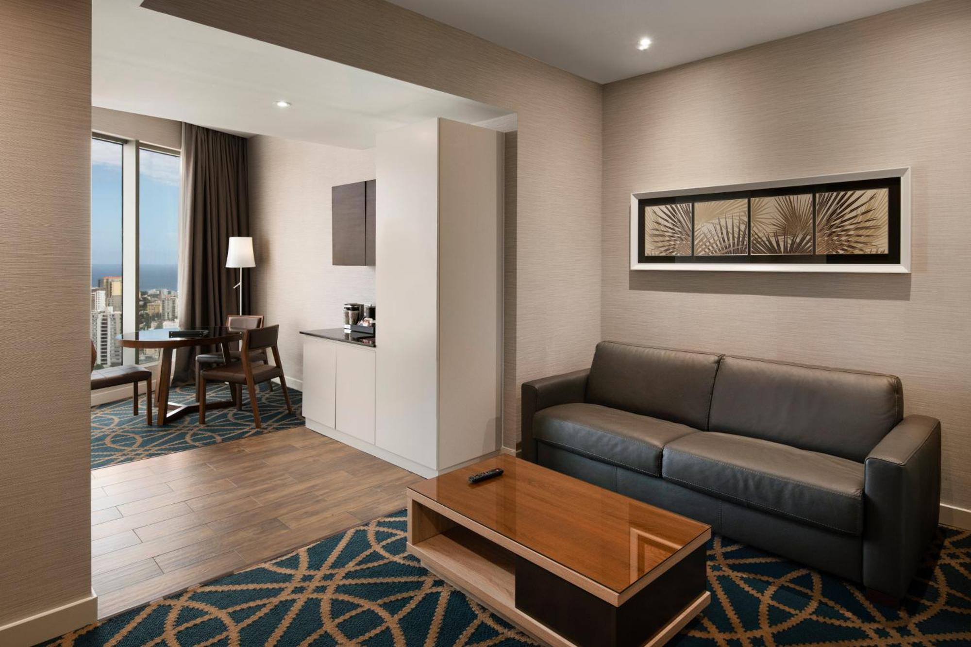 One-Bedroom Suite with Two Double Beds