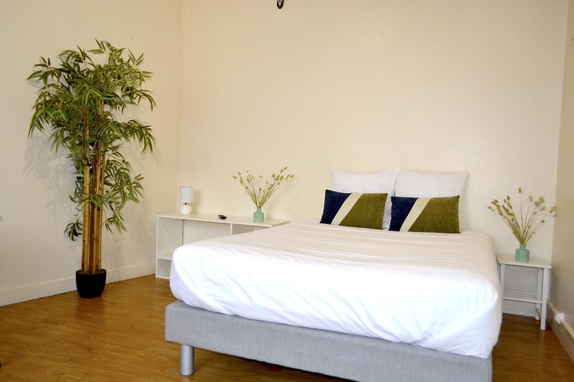 One-Bedroom Apartment,1626374978:JPEG