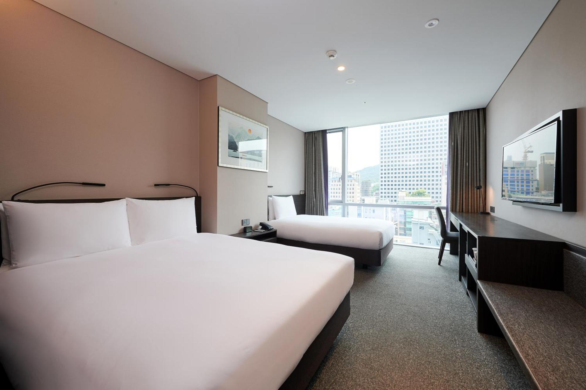 Family Twin Room
